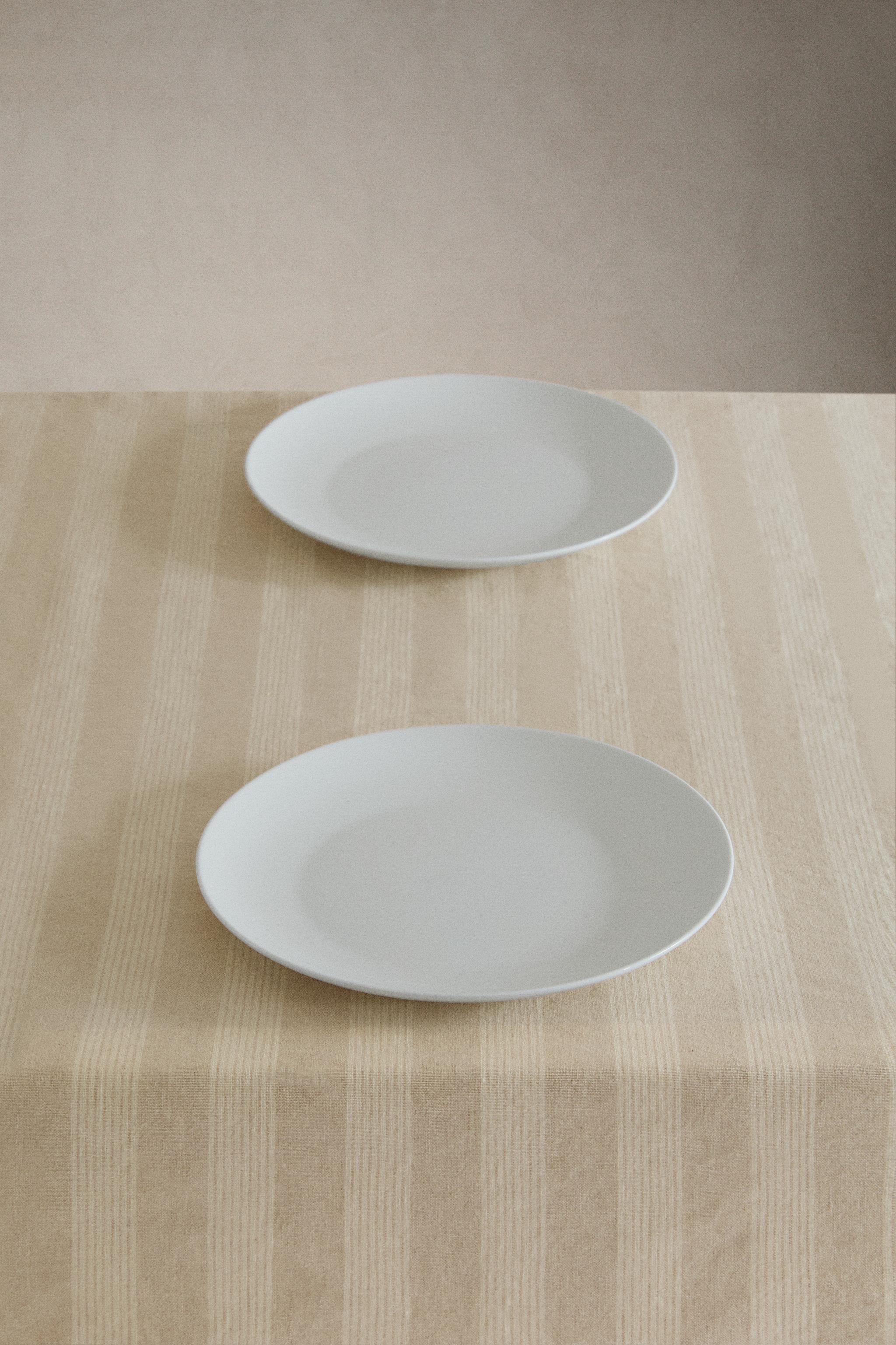 FADED LINEN STRIPED TABLECLOTH